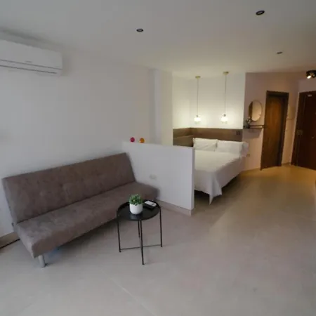 Estudio Playa & Centro Apartment